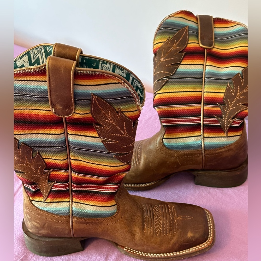 Ariat Cowgirl Boots!!